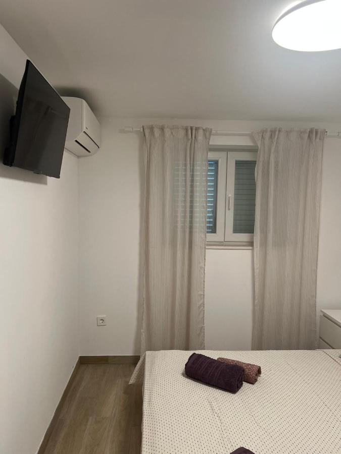 Lady Di Apartment Makarska Exterior foto