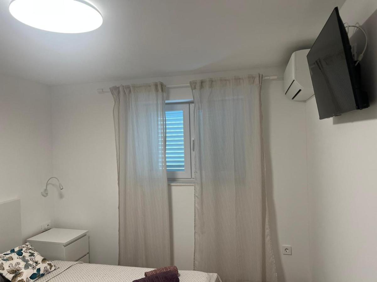 Lady Di Apartment Makarska Exterior foto