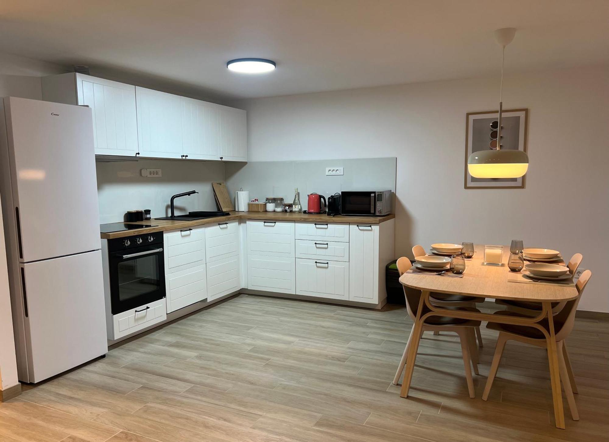 Lady Di Apartment Makarska Exterior foto